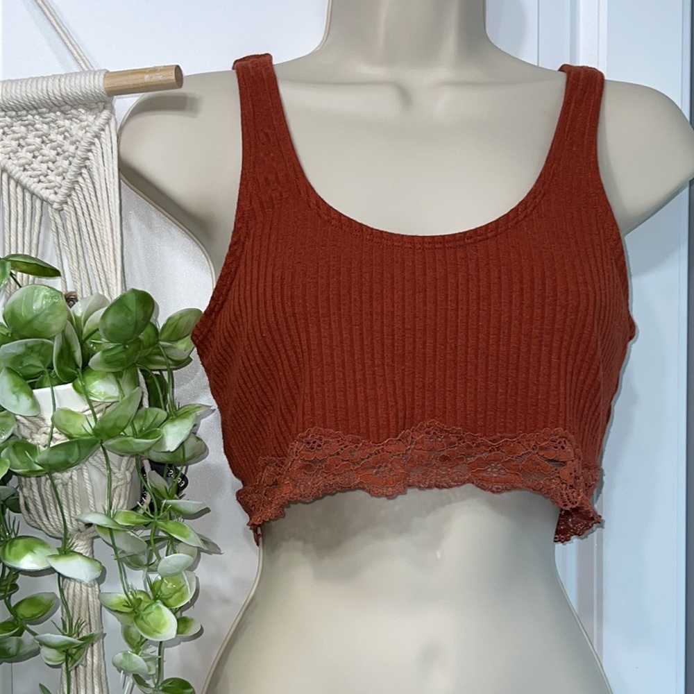 🌸3 for $20 eligible🌸Lace Trimmed Crop Top (Rust)